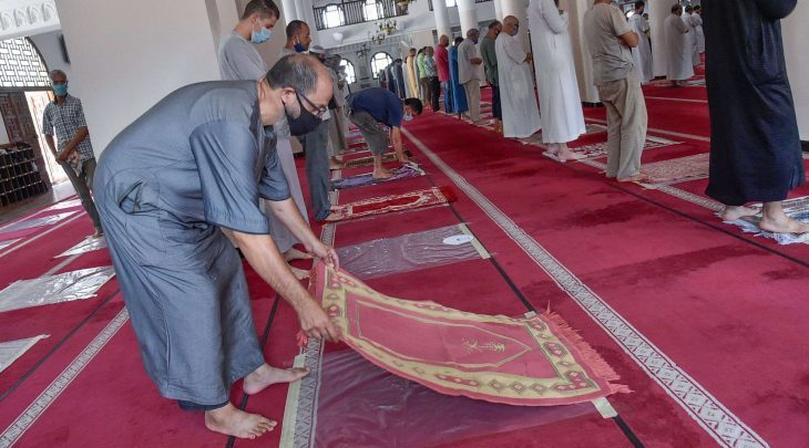 إعادة فتح بيوت الوضوء